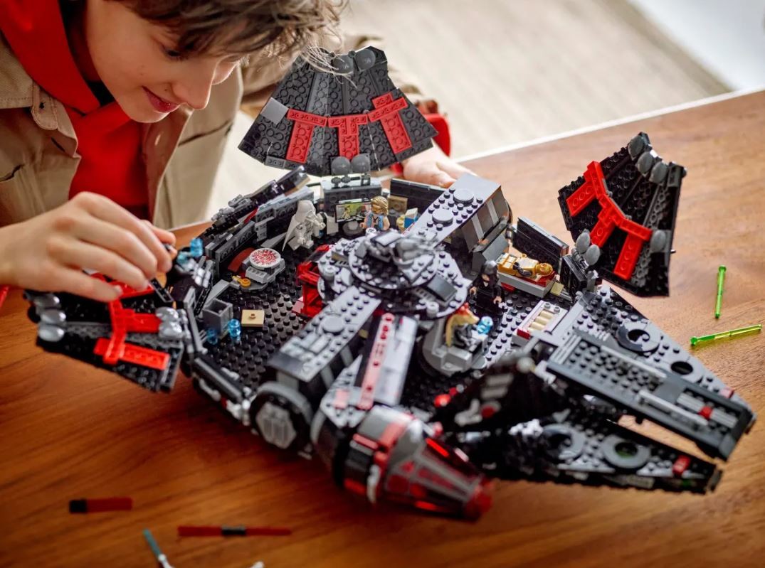 Tamsusis tūkstantmečio sakalas lego star wars