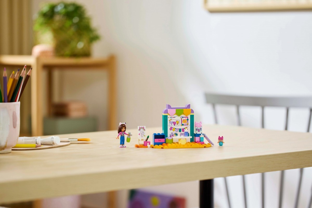 10795 lego® gabby's dollhouse darbeliai su baby box