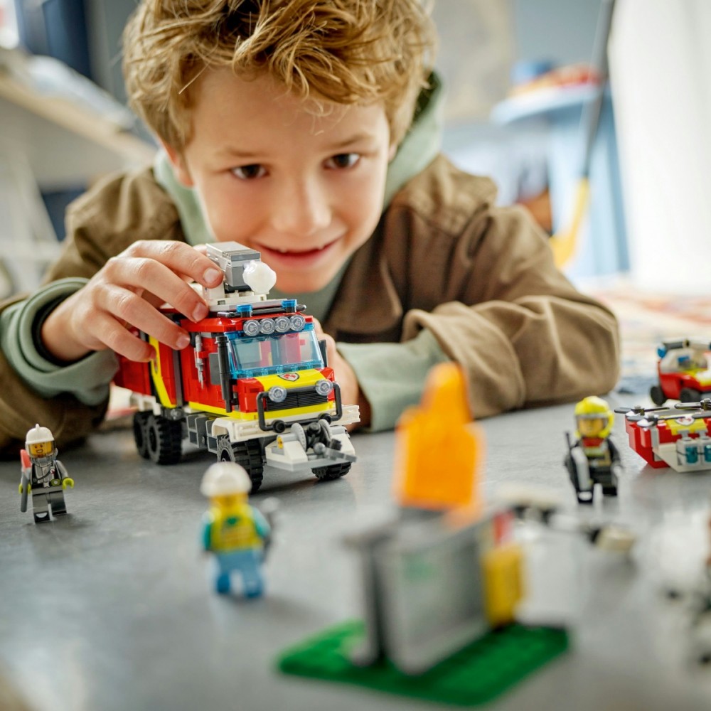 Konstruktorius gaisrinės tarnybos visureigis lego city