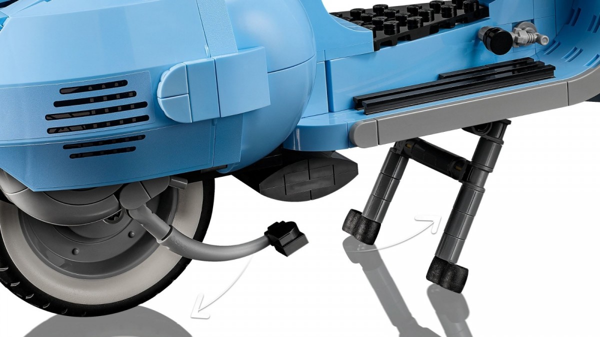 10298 lego® icons vespa 125
