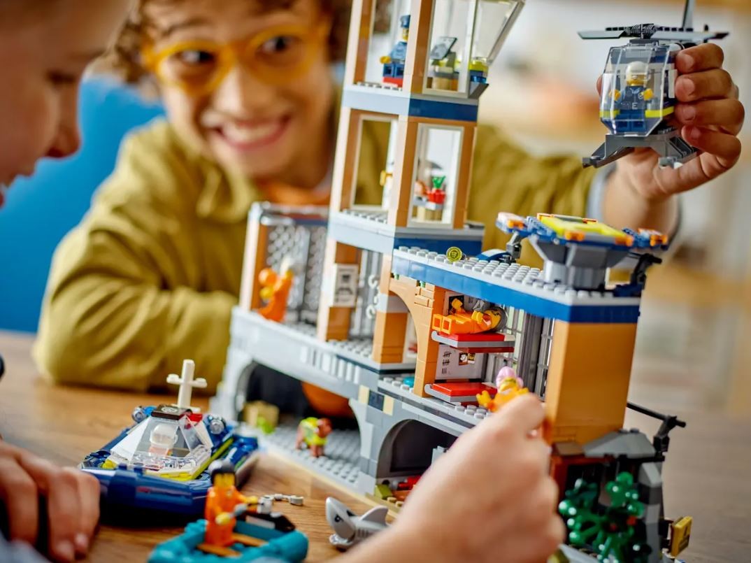 60419 lego® city policijos kalėjimo sala