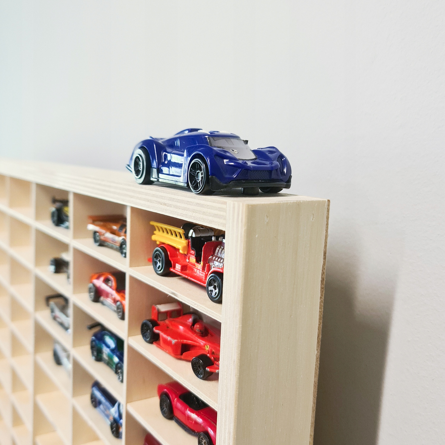 Medinė lentyna automobiliams kruzzel, 78.5x50 cm, ruda 3