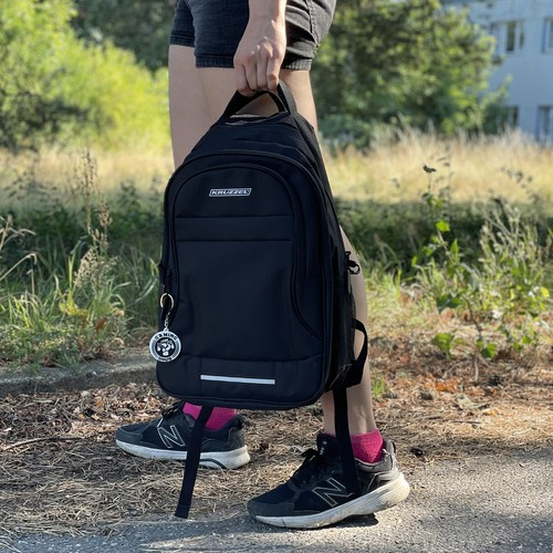 Juoda 22l kuprinė iš 600d oxford medžiagos