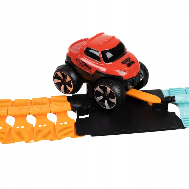 Automobilis su trasa
