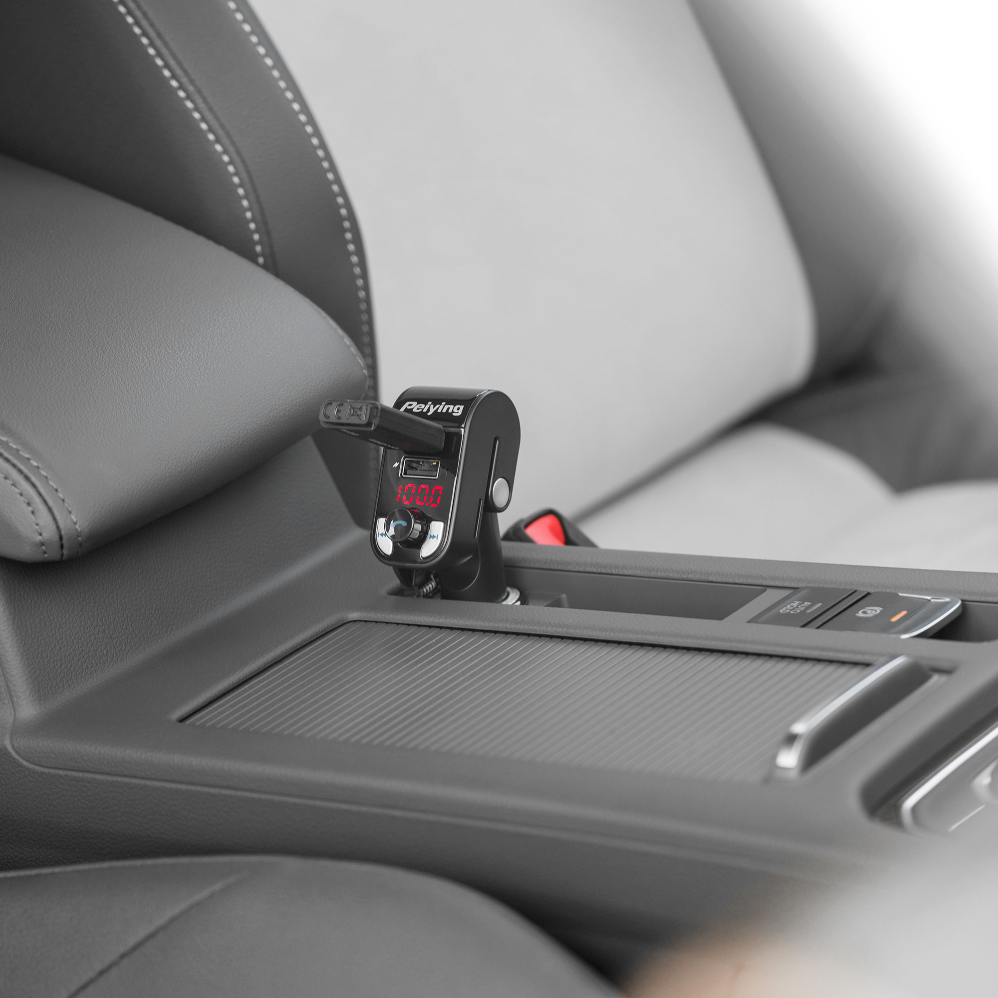 Automobilinis siųstuvas su 