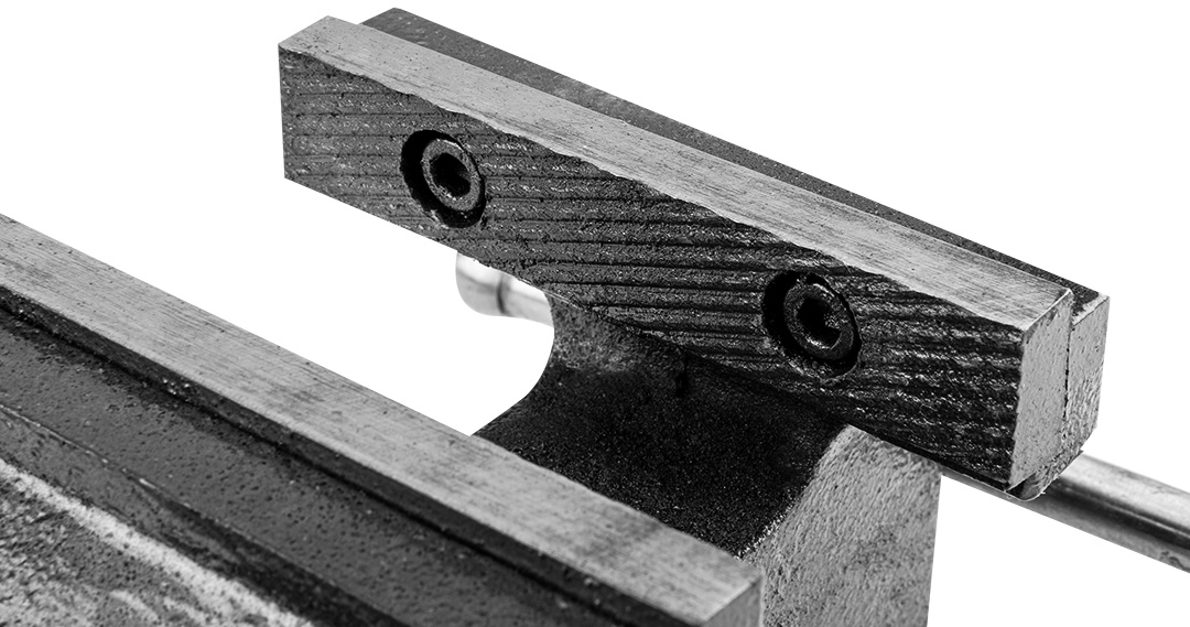 Spaustuvas su priekalu topex, 100mm