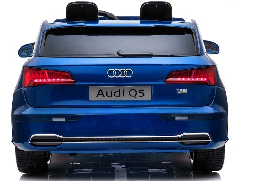 Dvivietis mėlynas lakinis audi q5 elektromobilis vaikams