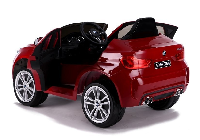 Vaikiškas elektrinis visureigis bmw x6m, nudažytas raudonai