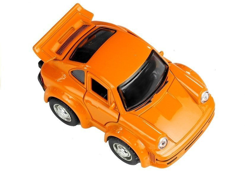 Metalinis automobilis su garsais