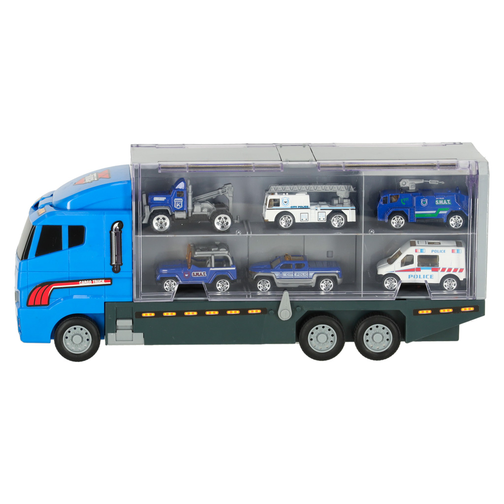 Sunkvežimis-tralas su 6 automobiliais