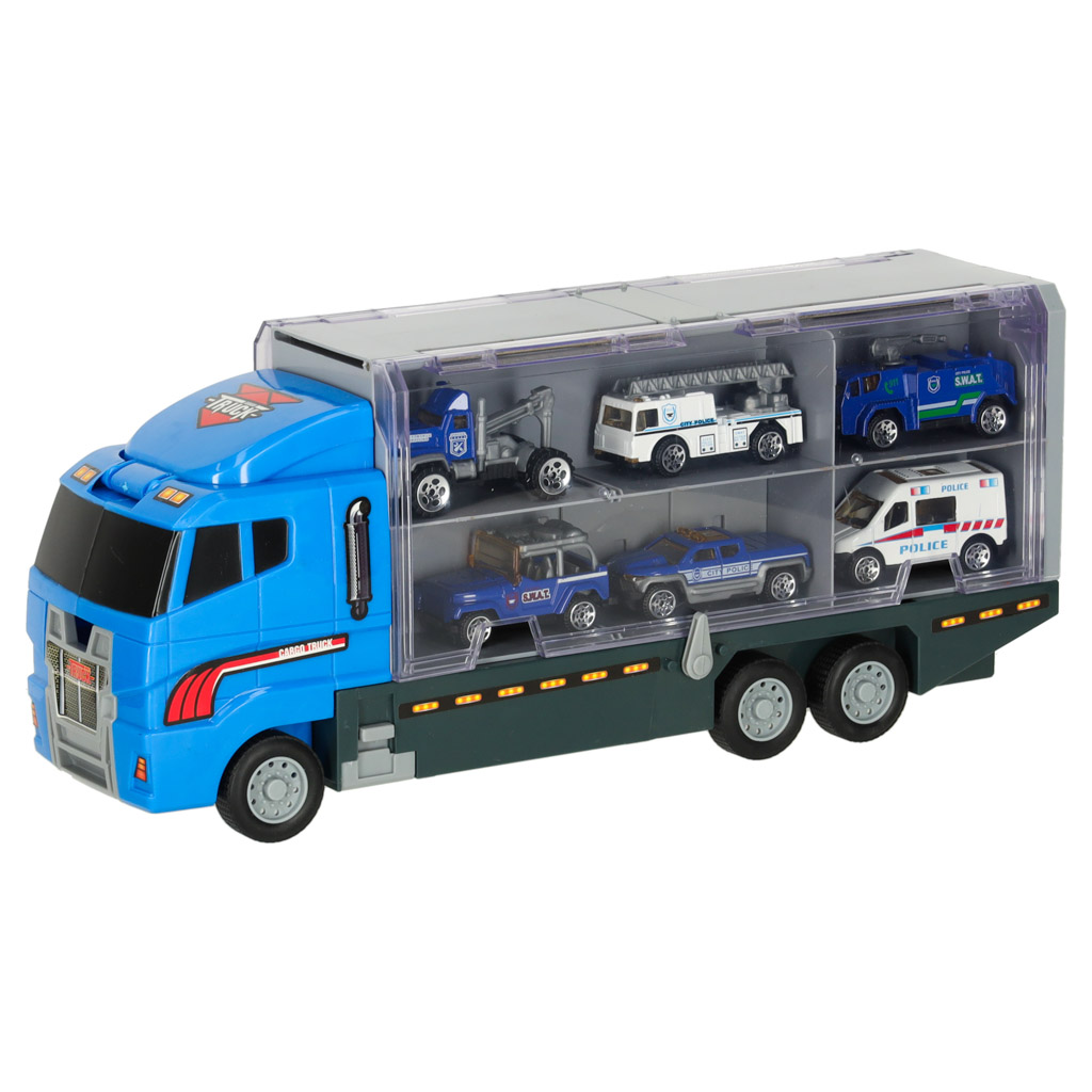 Sunkvežimis-tralas su 6 automobiliais