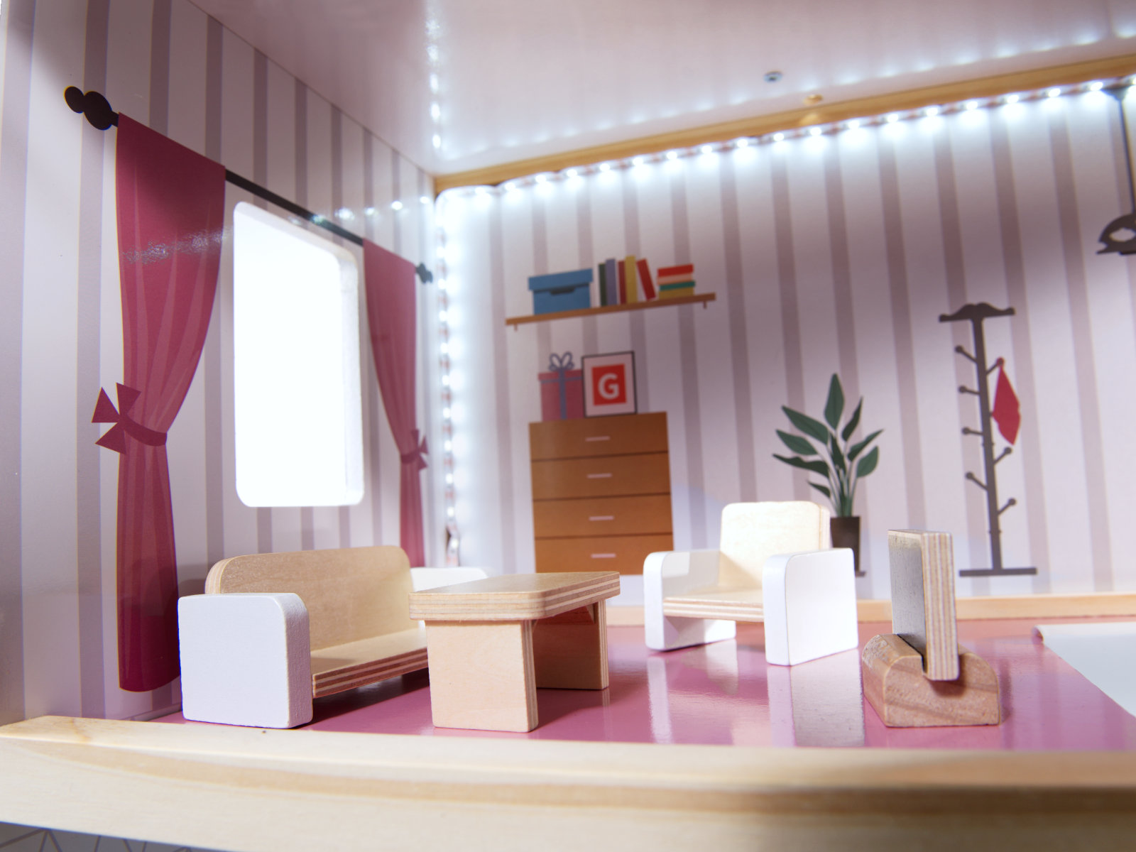 Medinis lėlių namelis mdf su led apšvietimu ir baldais 78 cm
