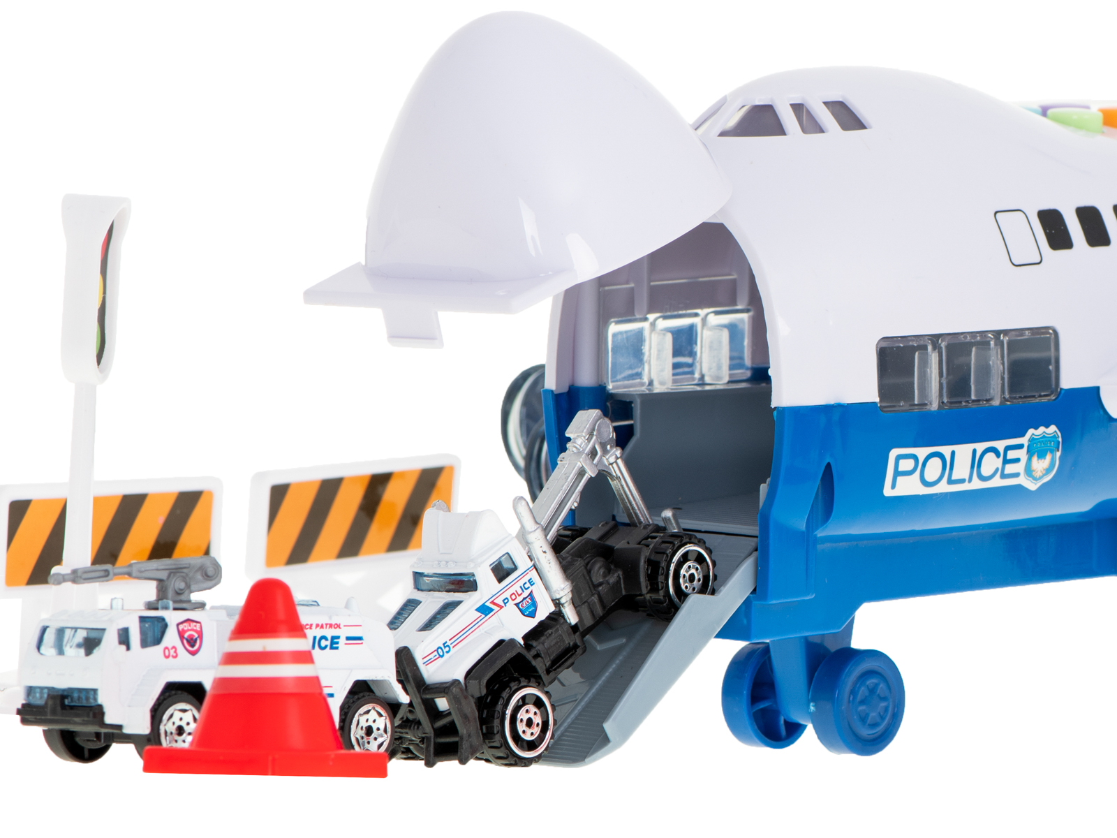 Transporterio lėktuvas + 6 automobiliai policijos šonas/priekyje