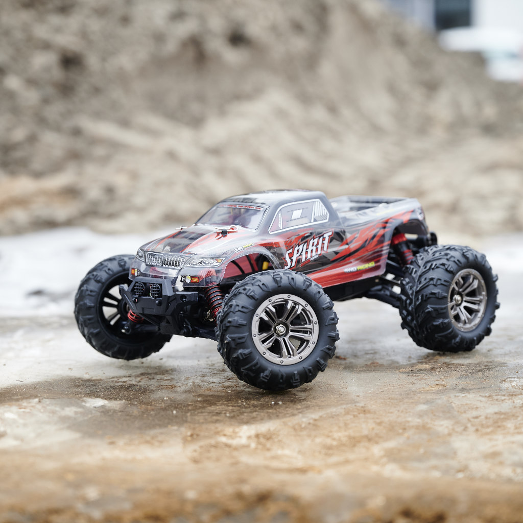 Radijo bangomis valdomas automobilis q901