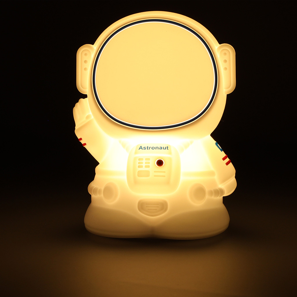 Silikoninė naktinė lemputė astronautas