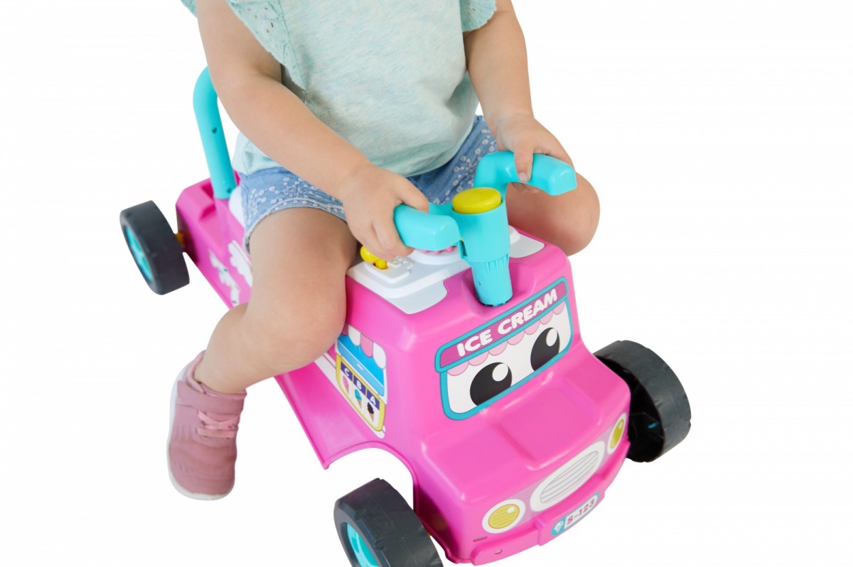 Rožinis vaikiškas automobilis su ledais