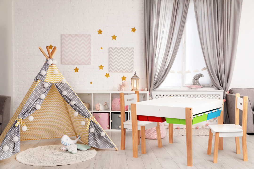 Vaikiškas kėdžių ir stalo komplektas Ecotoys, įvairių spalvų