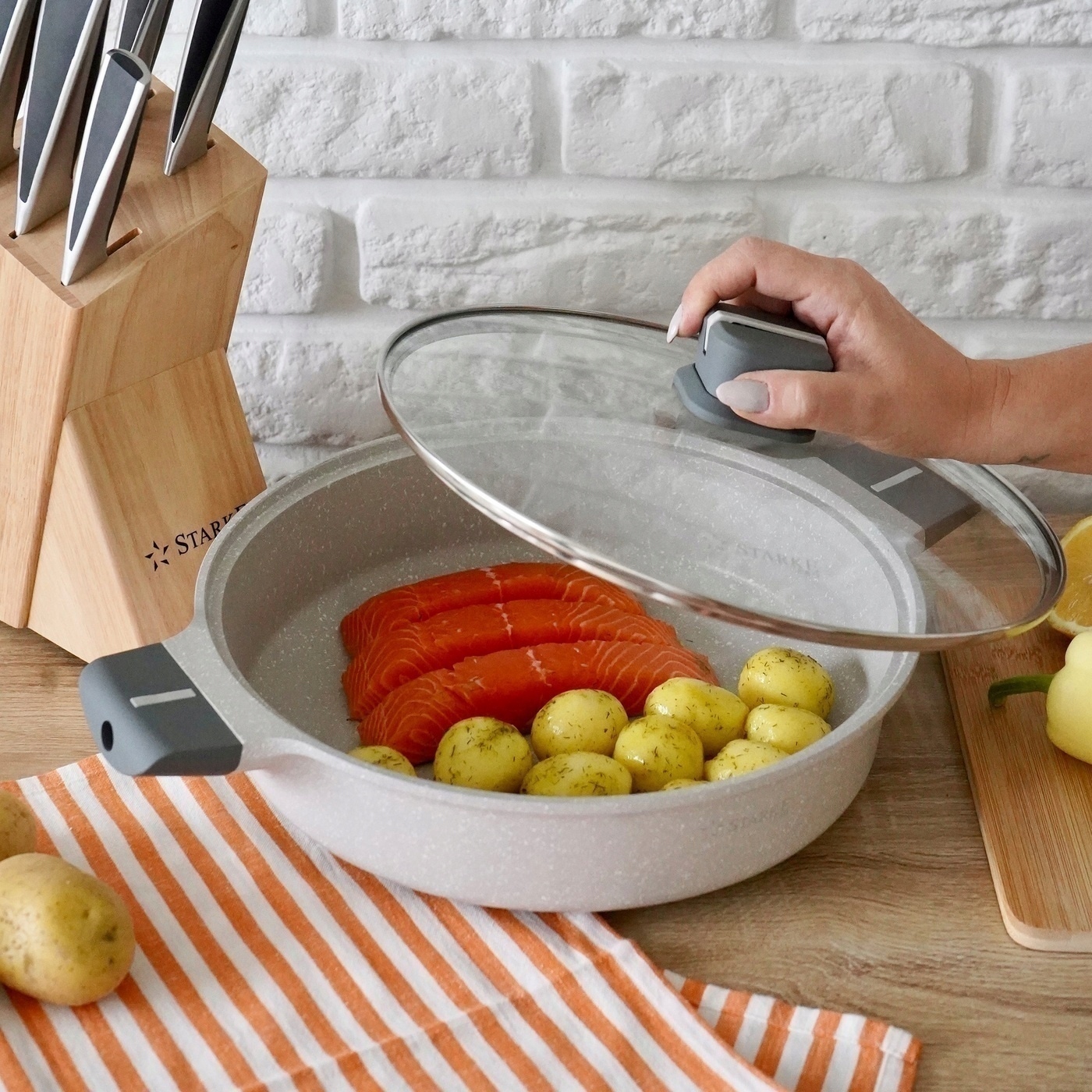 Keptuvė starke pro stoneware su stikliniu dangčiu - ⌀28 cm, nelimpanti marble plus danga
