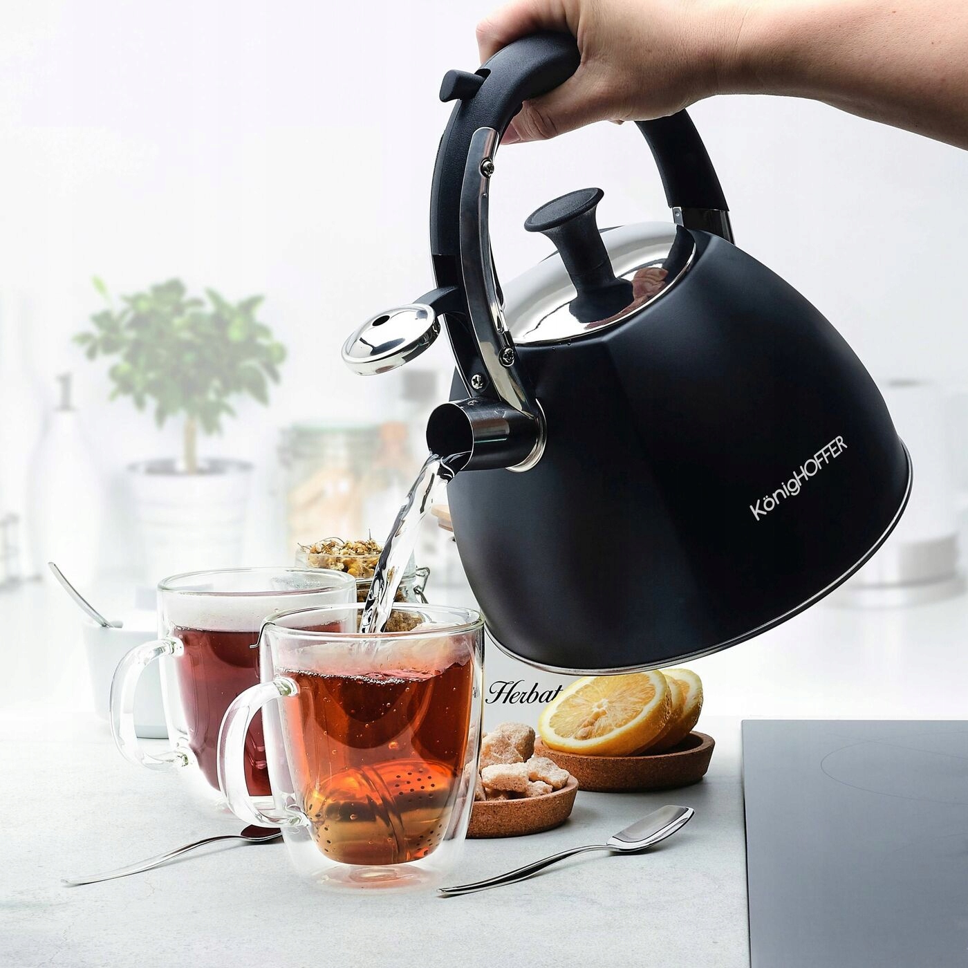 Matinės juodos spalvos virdulys konighoffer firenze ii - 2.5l su švilpuku, nerūdijantis plienas
