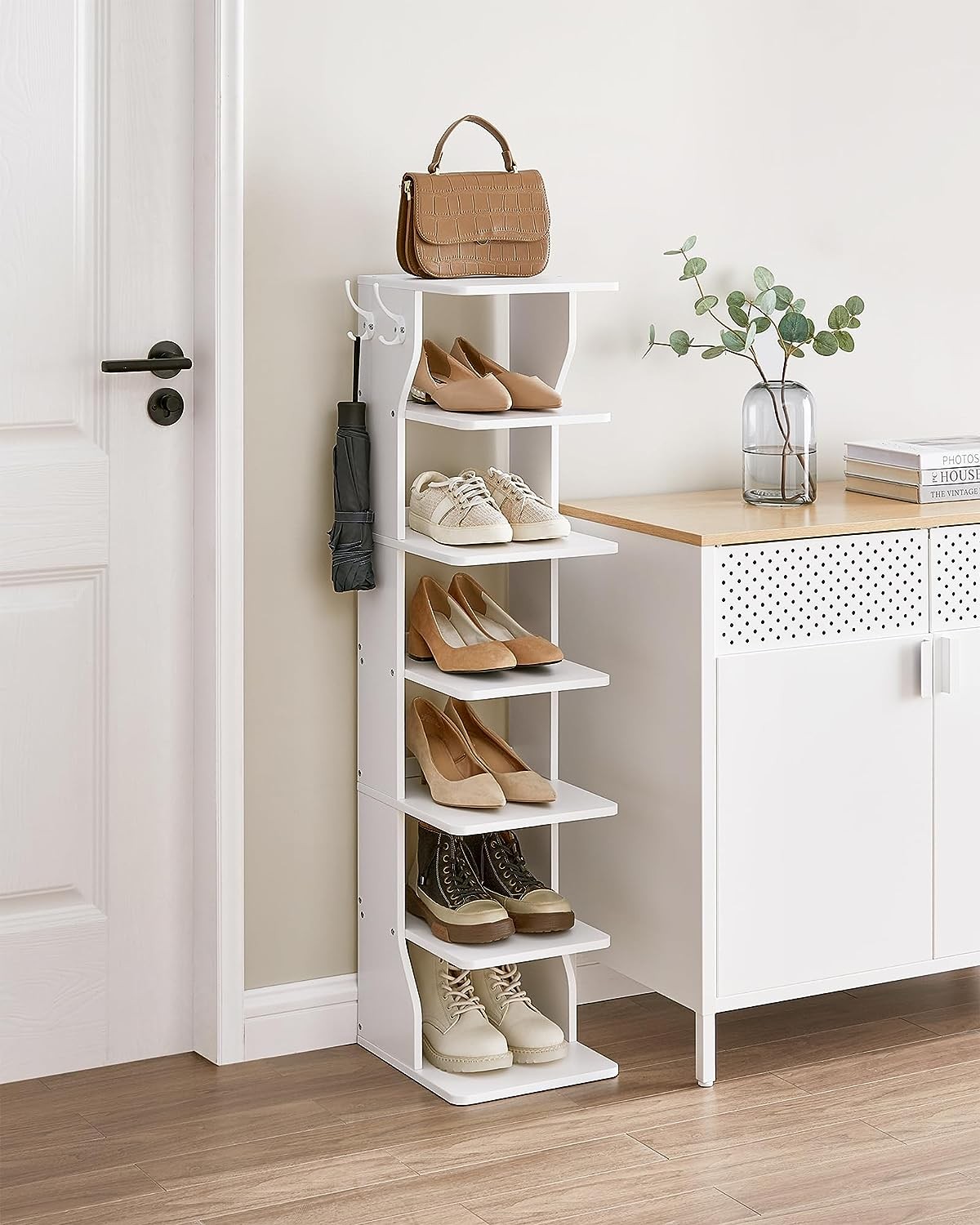 Kurpju plaukts ar 6 plauktiem un 2 āķiem, balts, 26,4 × 30 × 110,4 cm