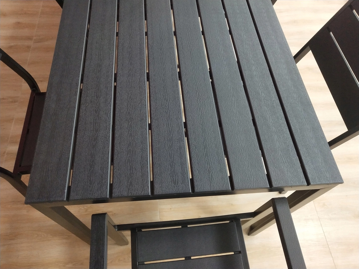 6 vietų sodo stalas 156x78 cm polywood juodas