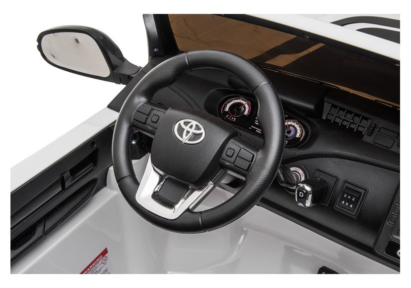 Elektrinis automobilis toyota hilux su 12v akumuliatoriumi