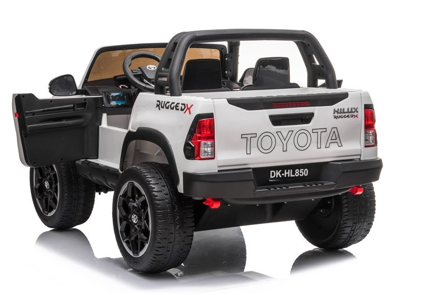 Elektrinis automobilis toyota hilux su 12v akumuliatoriumi