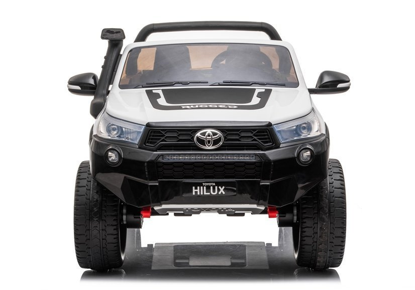 Elektrinis automobilis toyota hilux su 12v akumuliatoriumi