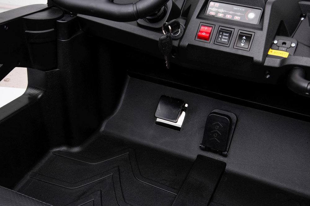 Automobilis su akumuliatoriumi Buggy Strong A032, žalias