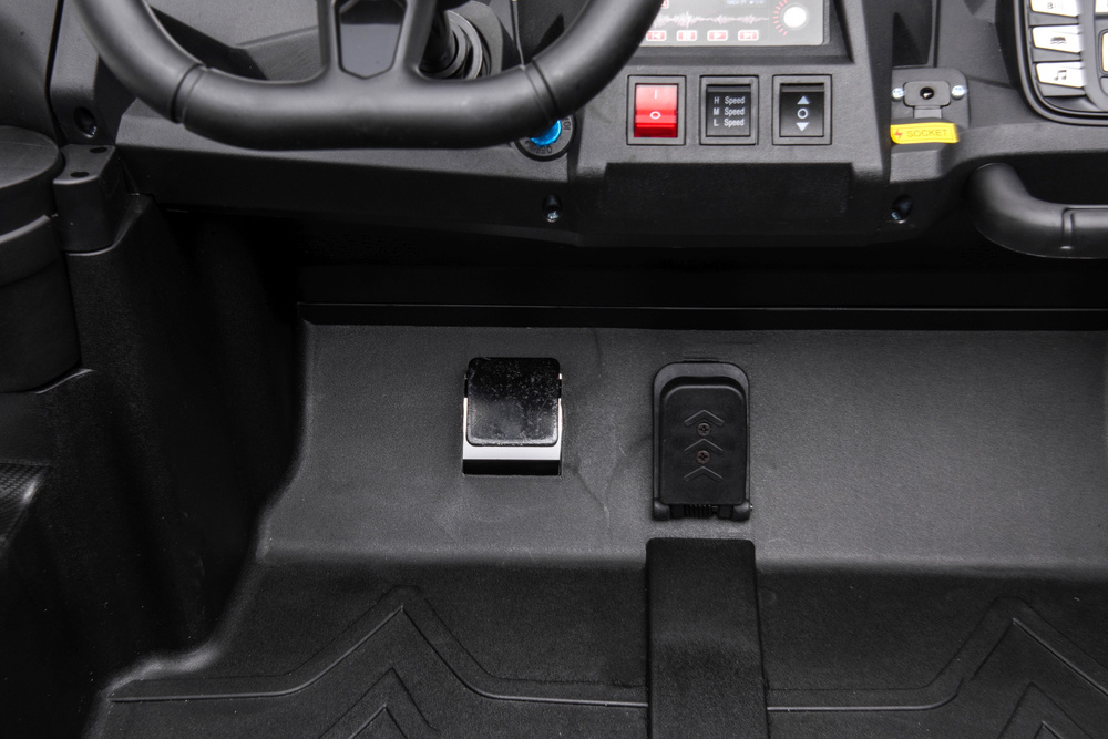 Automobilis su akumuliatoriumi Buggy Strong A032, žalias