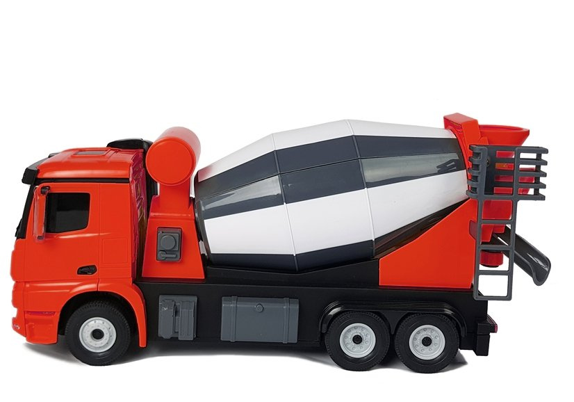 Nuotoliniu būdu valdomas mercedes-benz arocs betono maišyklė
