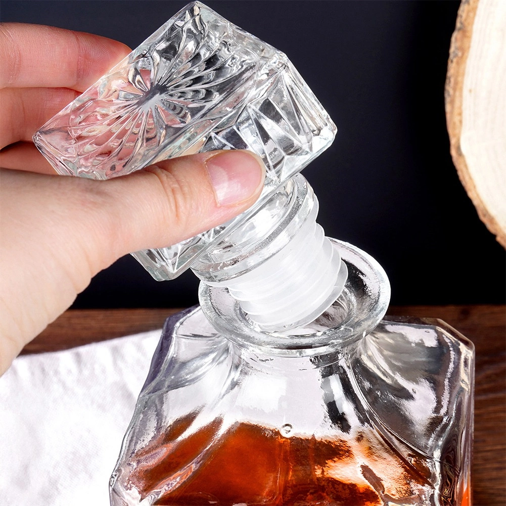 Stiklinis grafinas su keturiomis stiklinėmis vilde 900 ml + 4x300 ml 3