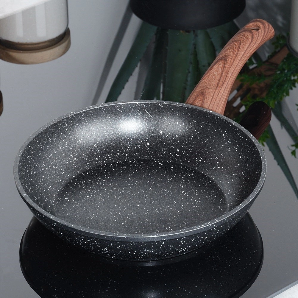 Keptuvė vilde black&wood 20 cm su granitine danga 1