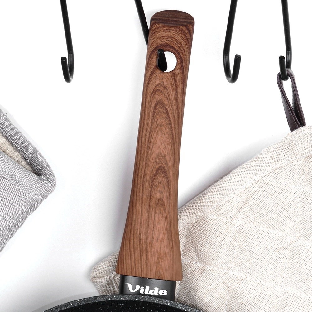 Keptuvė vilde black&wood 20 cm su granitine danga