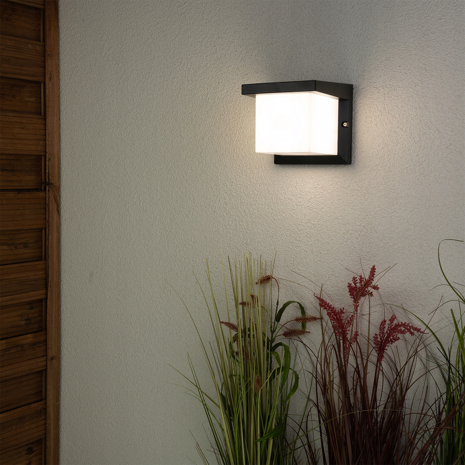 Fasadinė  sienos lempa e27 led ip44 aliuminio