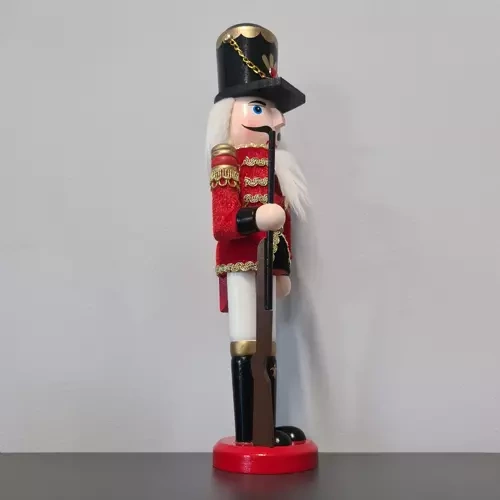 Medinė kalėdinė figūrėlė spragtukas 31 cm