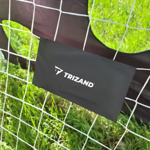 Dideli metaliniai futbolo vartai su taiklumo kilimėliu