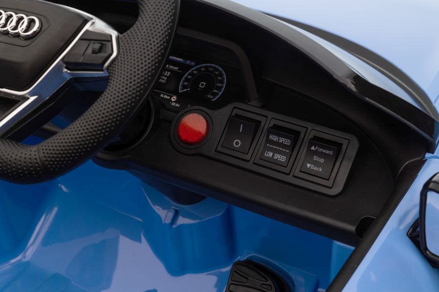 Vienvietis akumuliatorinis automobilis audi e- tron gt, mėlynas