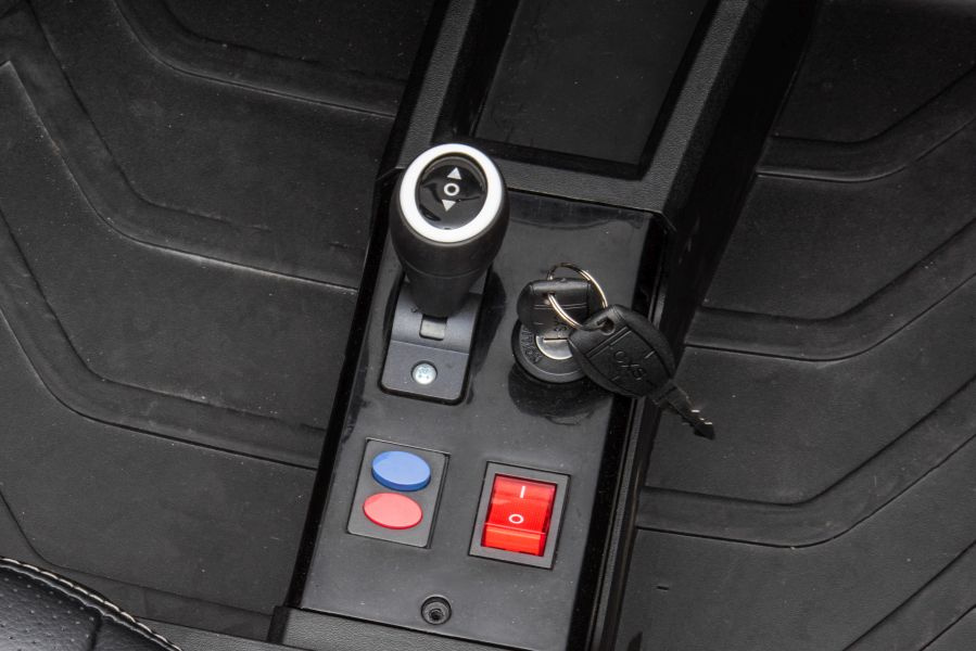 Elektromobilis buggy a033 4x4 24v, baltas