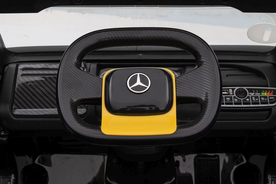 Vienvietis elektromobilis su priekaba mercedes-benz axor xmx622, geltonas