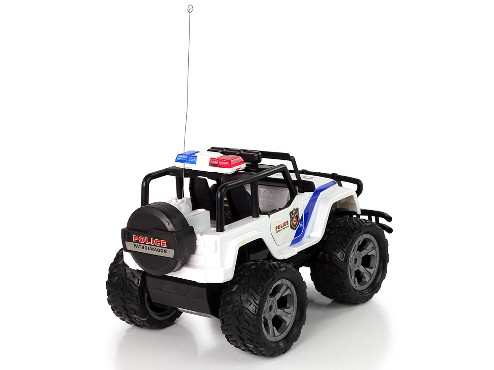 Nuotoliniu pulteliu valdomas policijos automobilis jeep