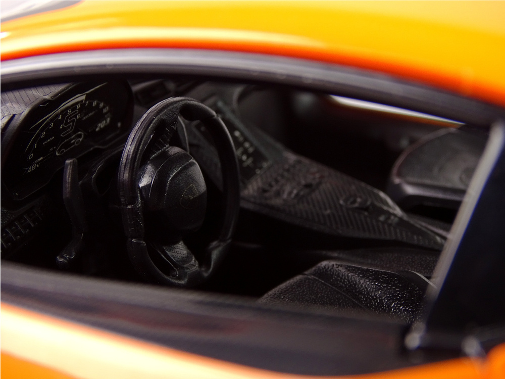 Nuotoliniu būdu valdomas automobilis lamborghini sian fkp 37 rastar 1:14