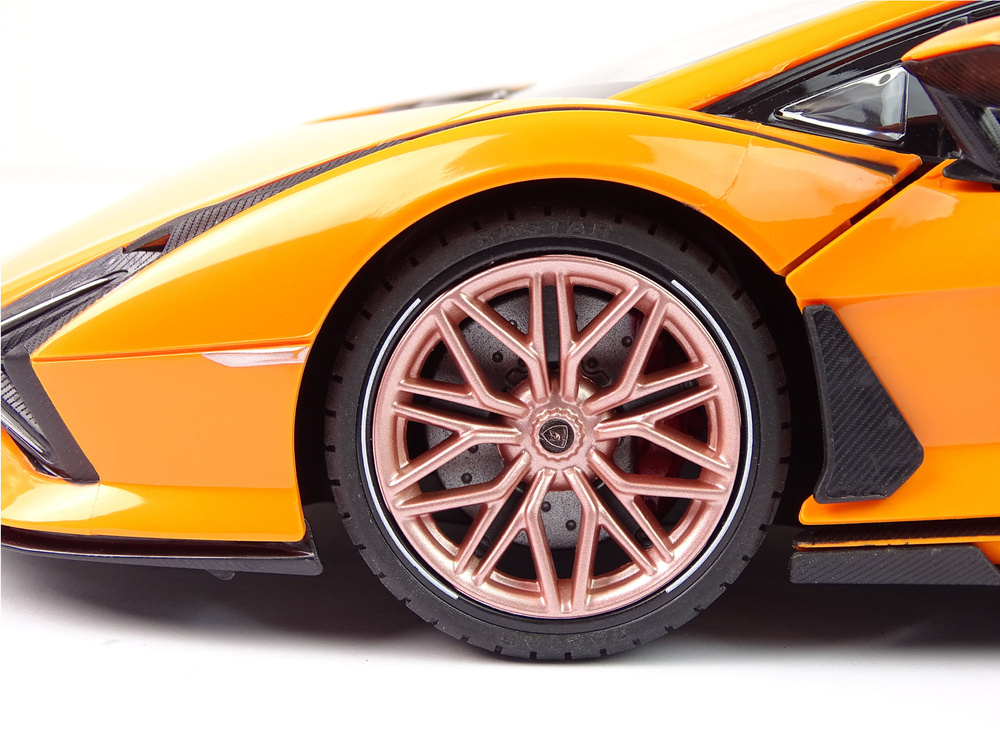 Nuotoliniu būdu valdomas automobilis lamborghini sian fkp 37 rastar 1:14