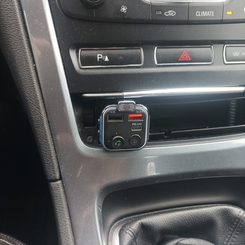 Bluetooth Fm Siųstuvas Su Automobiliniu Įkrovikliu
