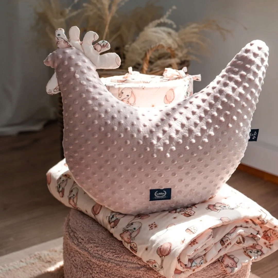 Maitinimo pagalvė la millou granny dana's hen, rose