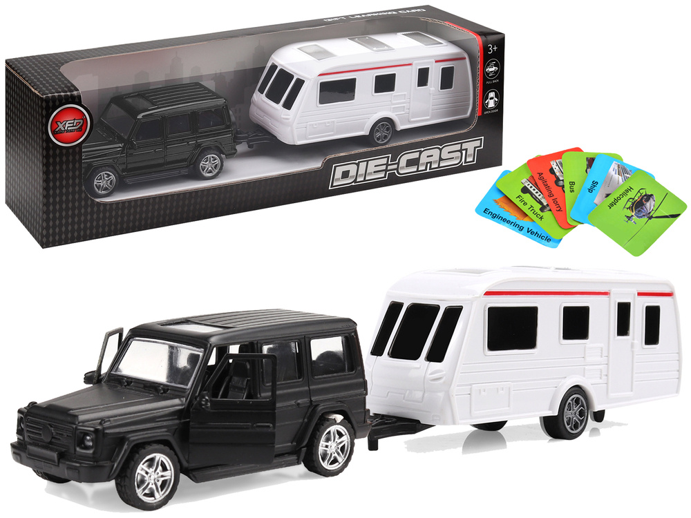 Automobilis su kempingu black jeep