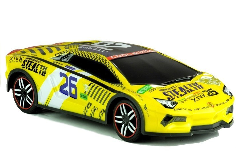 Radijo bangomis valdomas automobilis, geltonas