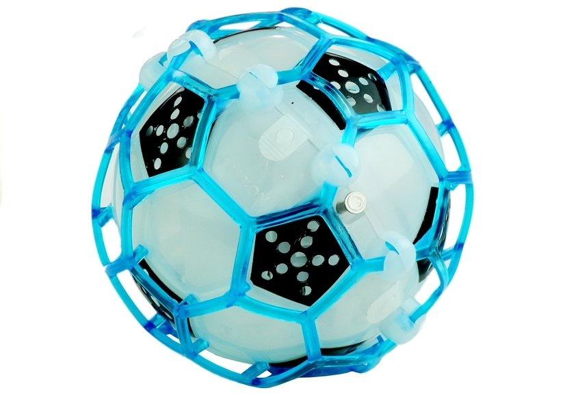 Šokinėjantis futbolo kamuolys su šviesom