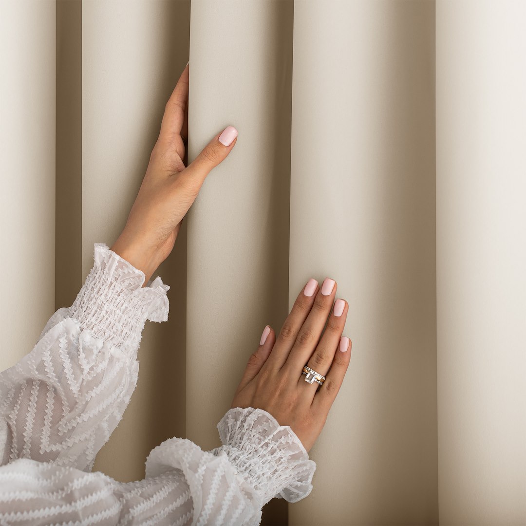 Užuolaida su daugiafunkce juosta, šviesiai smėlinė, 285 × 260 cm