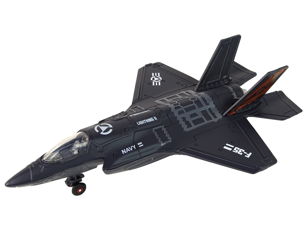 Juodas lėktuvas su trinties pavara, garsais ir šviesomis, 1:72